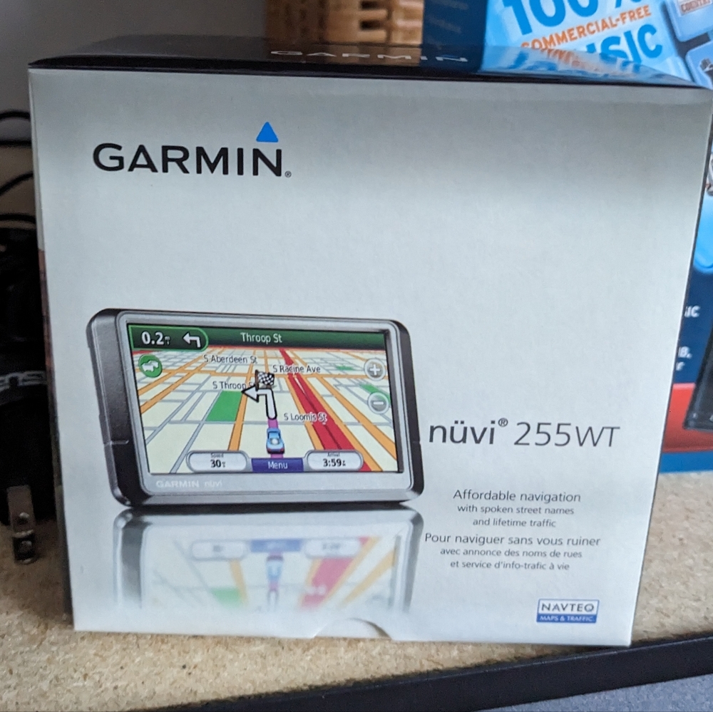 Garmin Nuvi 255WT GPS System Bundle | Complete In Box